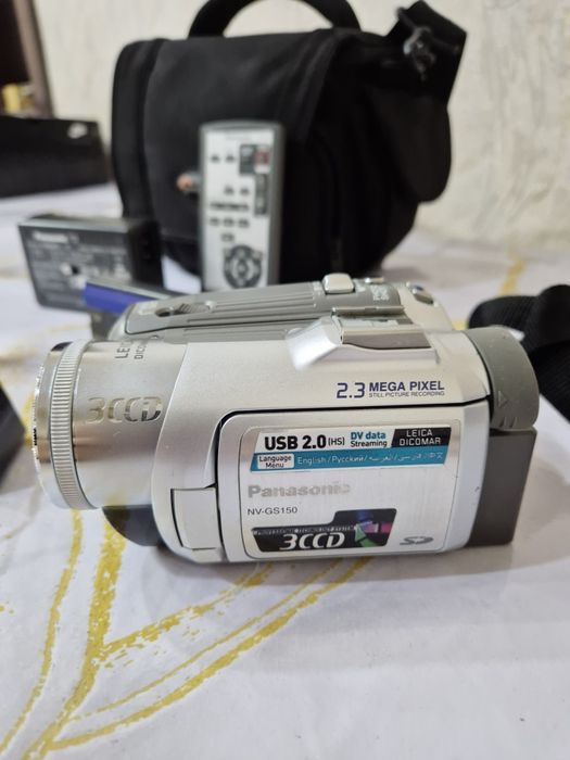 Продается Видеокамера PANASONIC leica dicomar