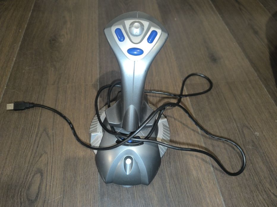 Джойстик Logitech Extreme 3D Pro