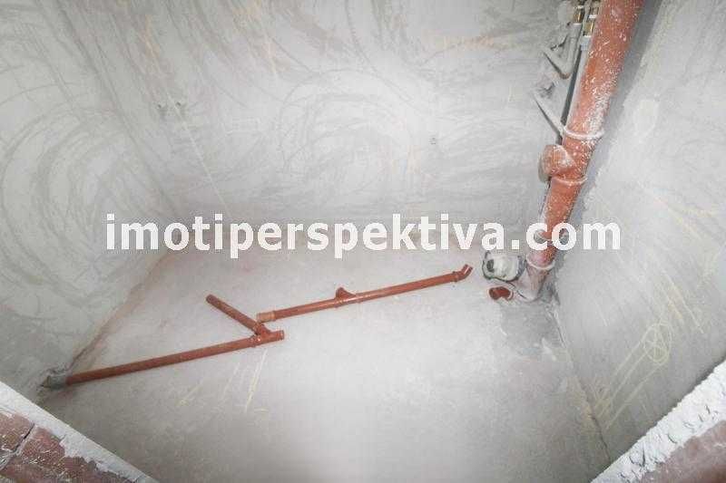 Продава се Тристаен апартамент в Пловдив, Тракия - 150 кв.м за 1064 €/кв.м - Снимка #11