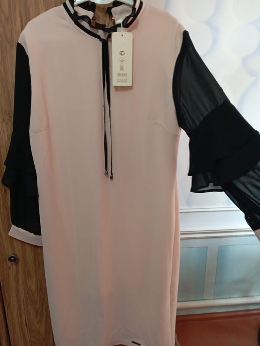 Платье новые не одевала