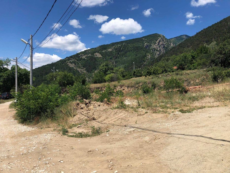 Продава се Парцел в Карлово - 865 кв.м за 81 €/кв.м - Снимка #3