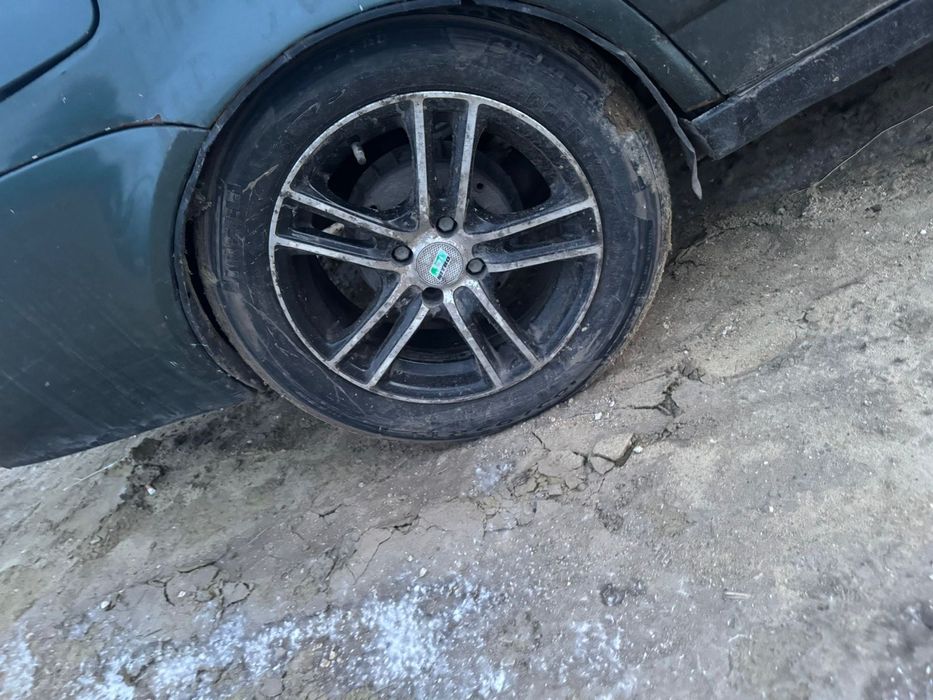Продам титанки приора  15 R