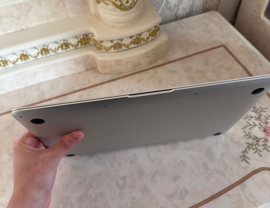 Apple MacBook Air M1