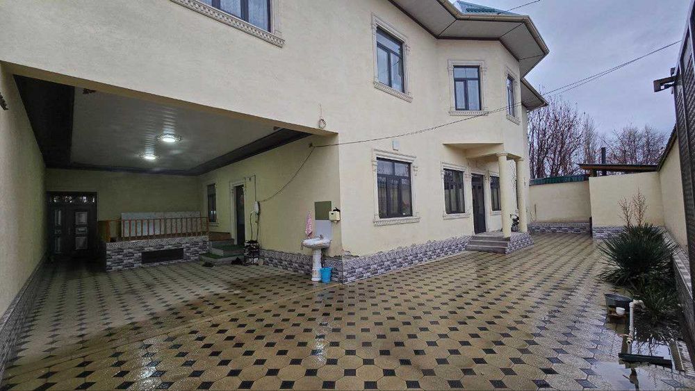 Уй сотилади! 10 хона, 3 сотих, Ремонти янги