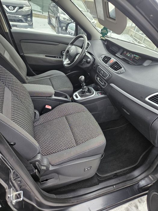 Renault  Grand Scenic 3   cu 7 lucuri 1.6 disel 131de cai !