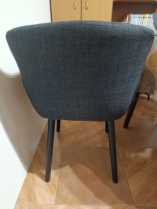 Столове 2 броя нови - по  45 евро