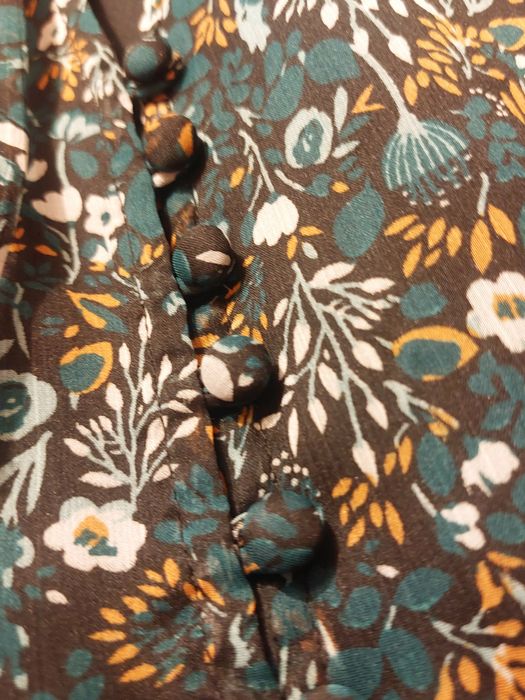 Дамска рокля на цветя размер М