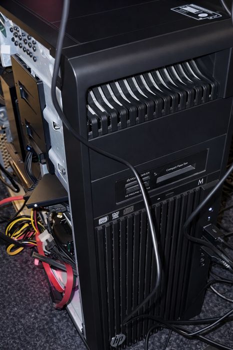 Pc calculator Video AI 3D - HP Z440 - Xeon 14c - RTX 3080 128G ram