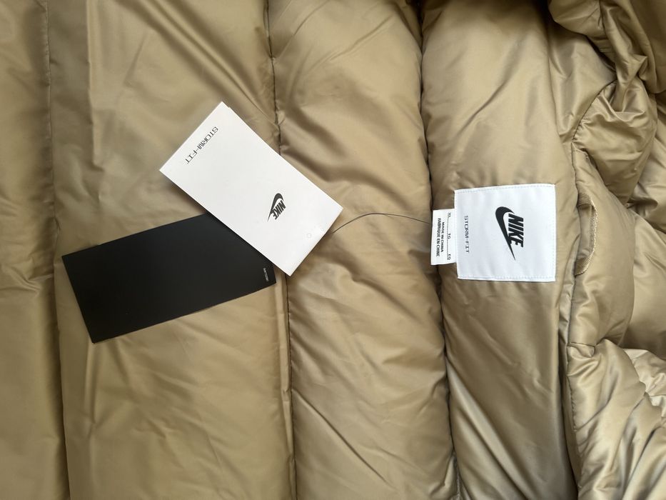 Оригинальный пуховик найк