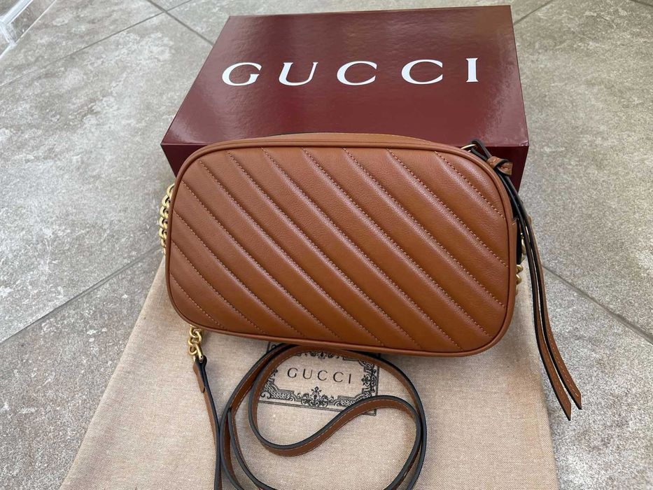 Gucci Чанта Marmont Малка Гучи Кафява кожa Златно GG Лого Оригинална