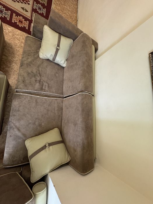 Продаю угловой диван