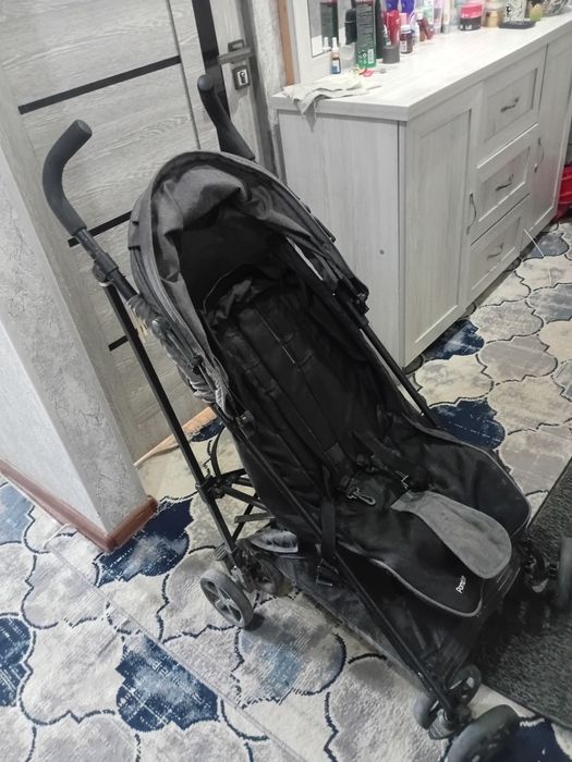 Коляска прогулочная, не лежачая