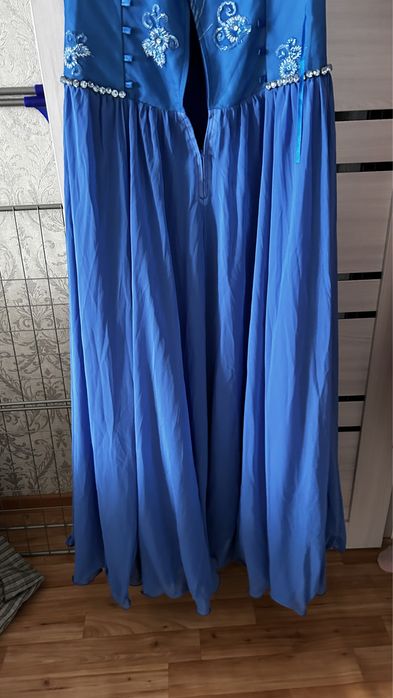 продам вечернее платье