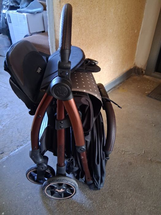 Vând carut sport leclerc