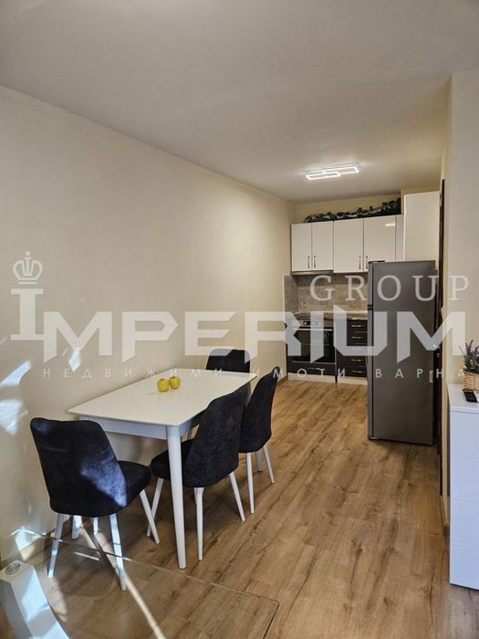 Двустаен апартамент под наем след освежаване - Център, гр. Варна