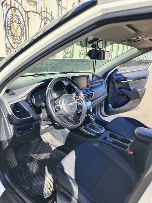Продается KIA SELTOS  (style)
