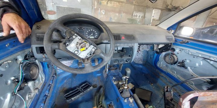 Ansamblu stergatoare parbriz volan pe stanga Skoda Fabia 6Y
