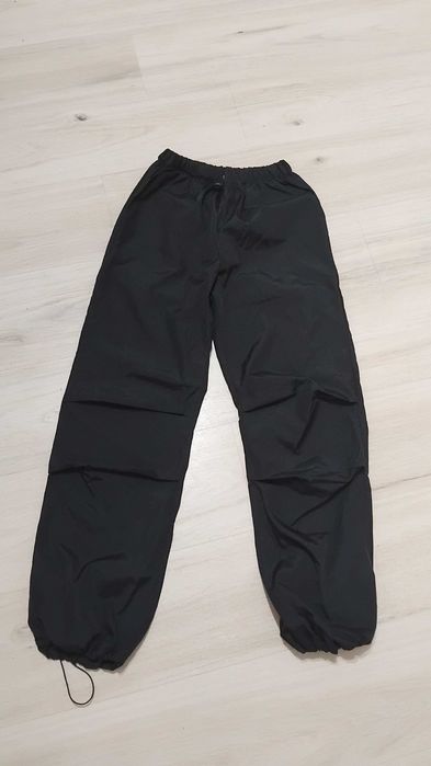 Дамски дънки и шушляков панталон