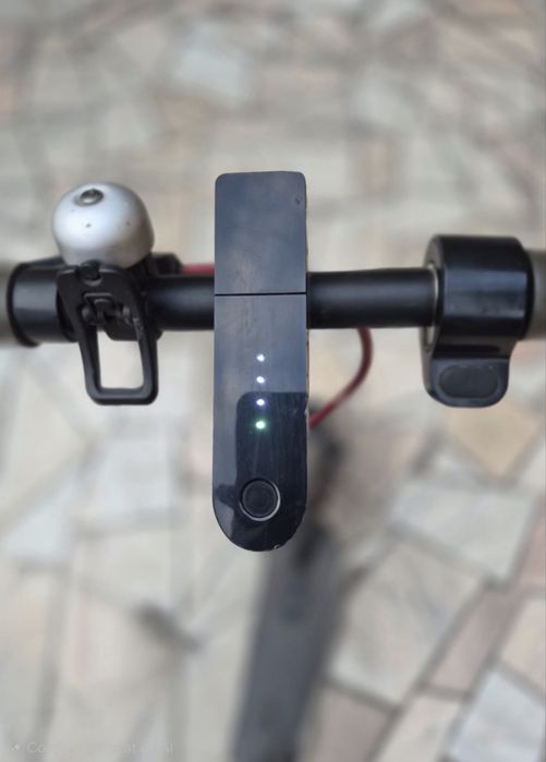 Trotineta Xiaomi  Mi Electric Scooter Essential
