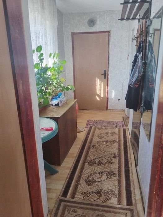 Етаж от къща в Модерно предградие