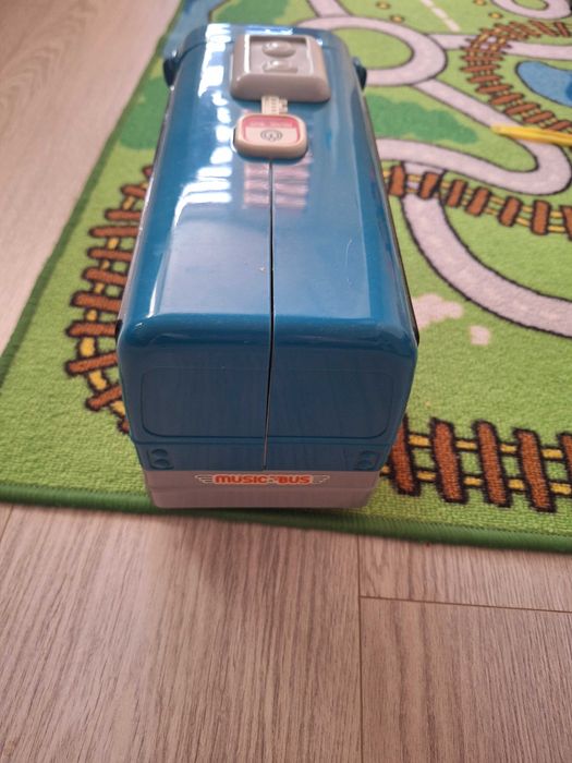 Музикален автобус