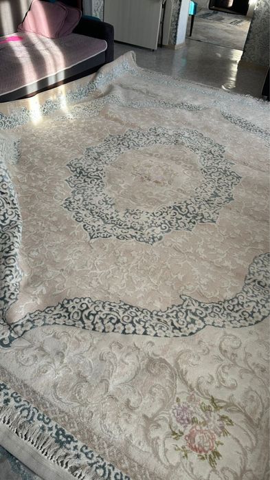 Палас/ковер красивый,чистый