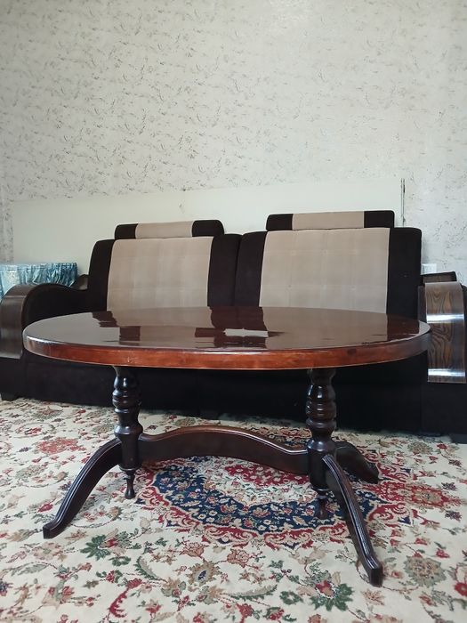 Журнальный столик (орех)