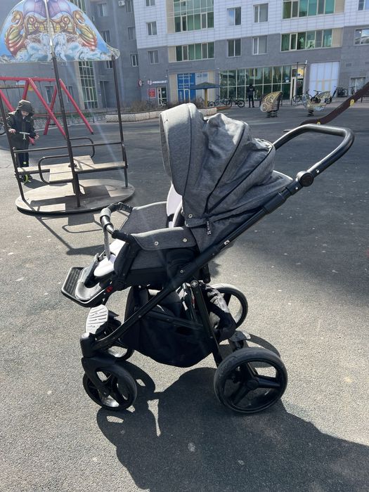 Продам коляску Adamex Reggio