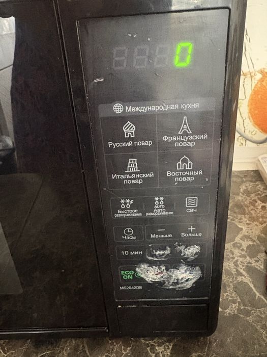 Продам микроволновую печь LG