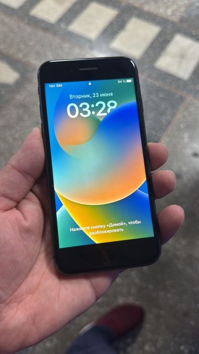 В продаже Айфон 8. 64Gb