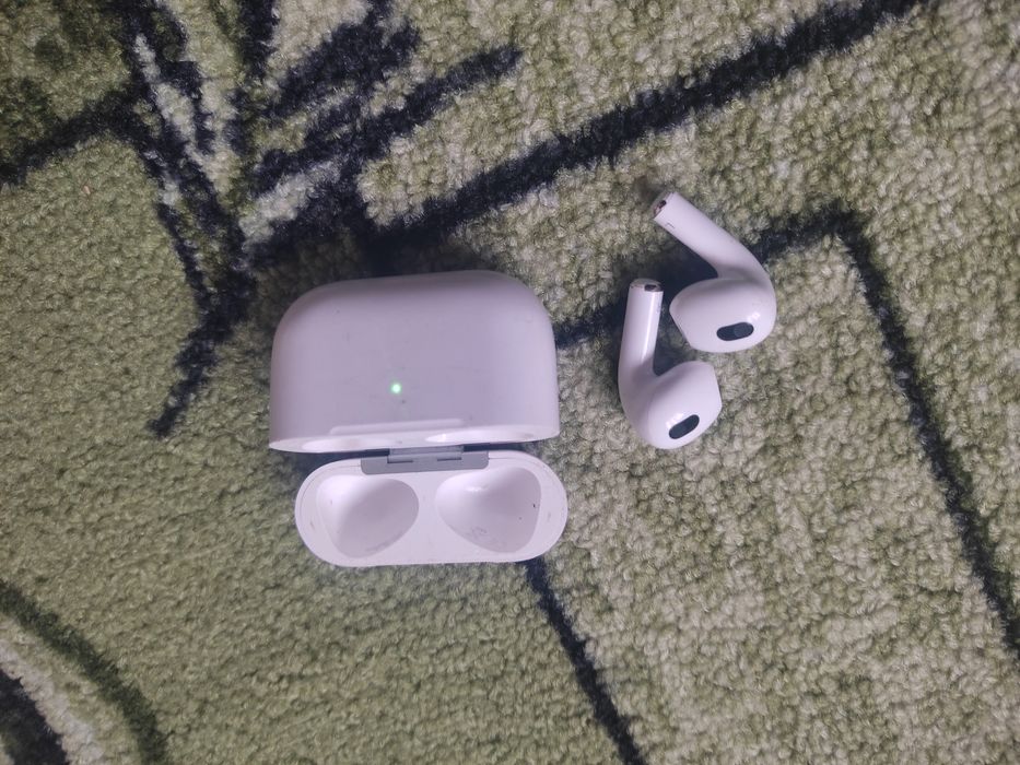 Жақсы істеп тұрған айрботс бар