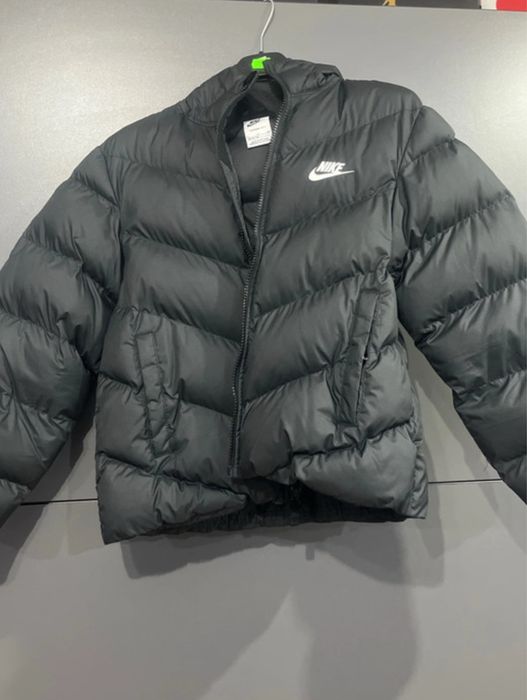 geaca nike therma fit pret negociabil