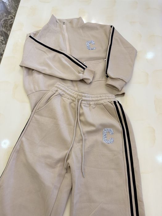 Утепленные спортивки женские