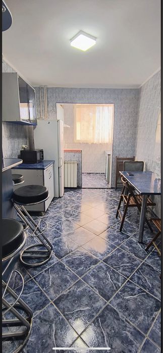 Închiriere apartament cu 4 camere, București Rahova