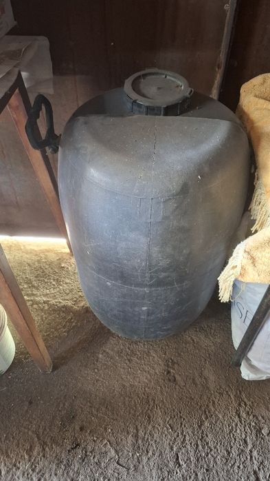 Бочка пластмассовая