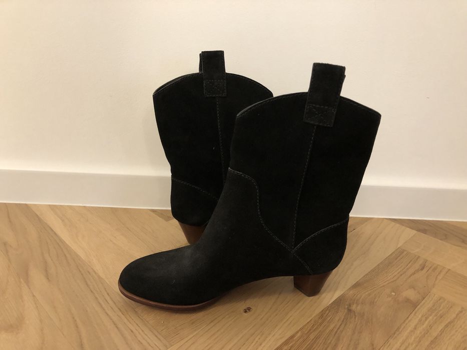 Ghete negre  din piele intoarsa  Marc Jacobs!