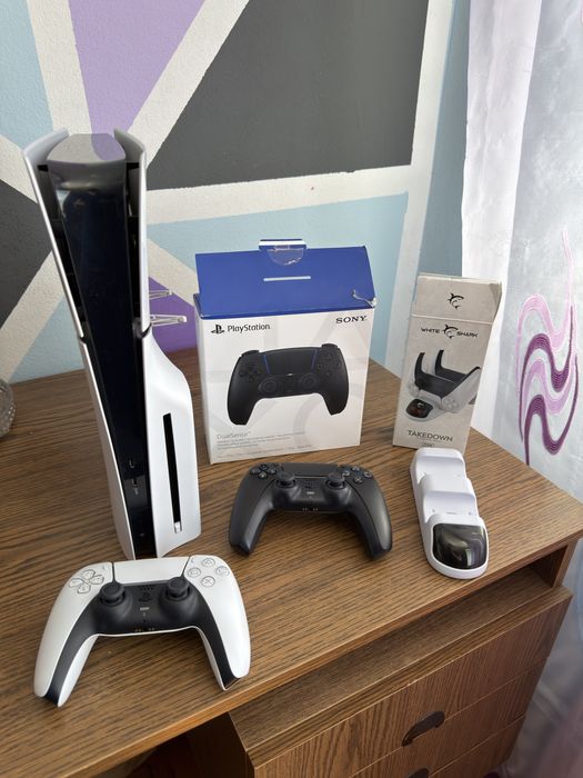 Vând Playstation 5