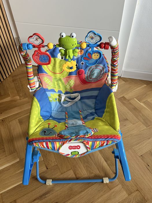 Бебешки шезлонг люлеещ