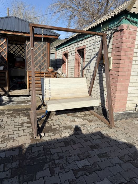 Продам большую качелю