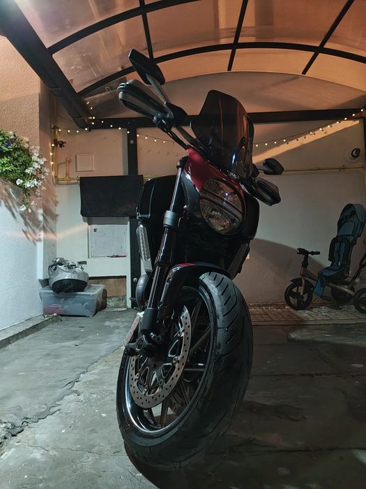 Ducati Diavel Carbon Red vand / schimb
