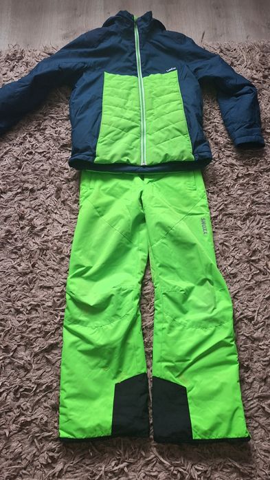 Vând costum schi băieți