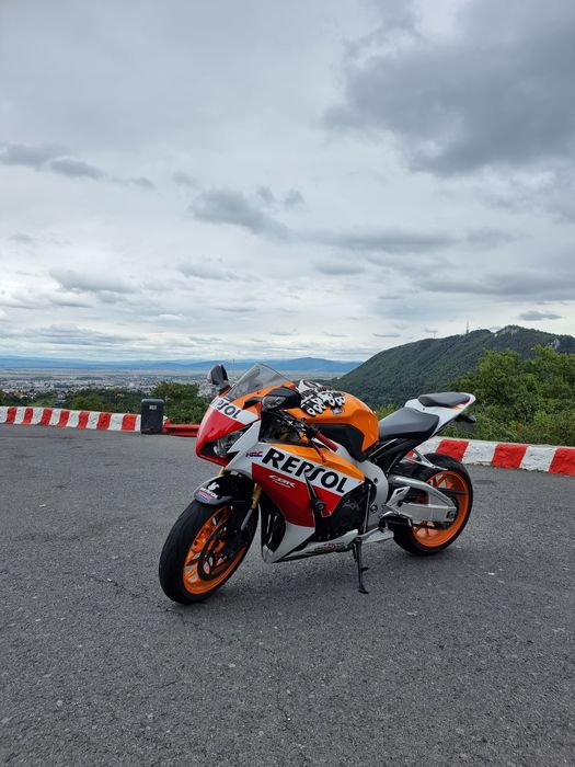 Honda cbr 1000rr fireblade