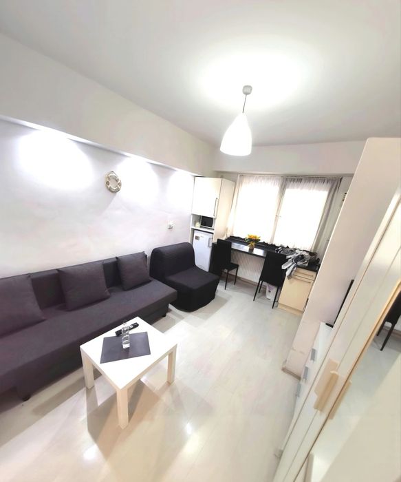 Studio de Închiriat