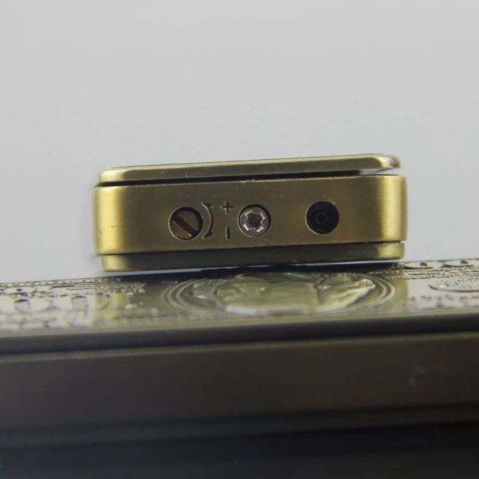 Bricheta 100 dolari metalica reincarcabila anti vant