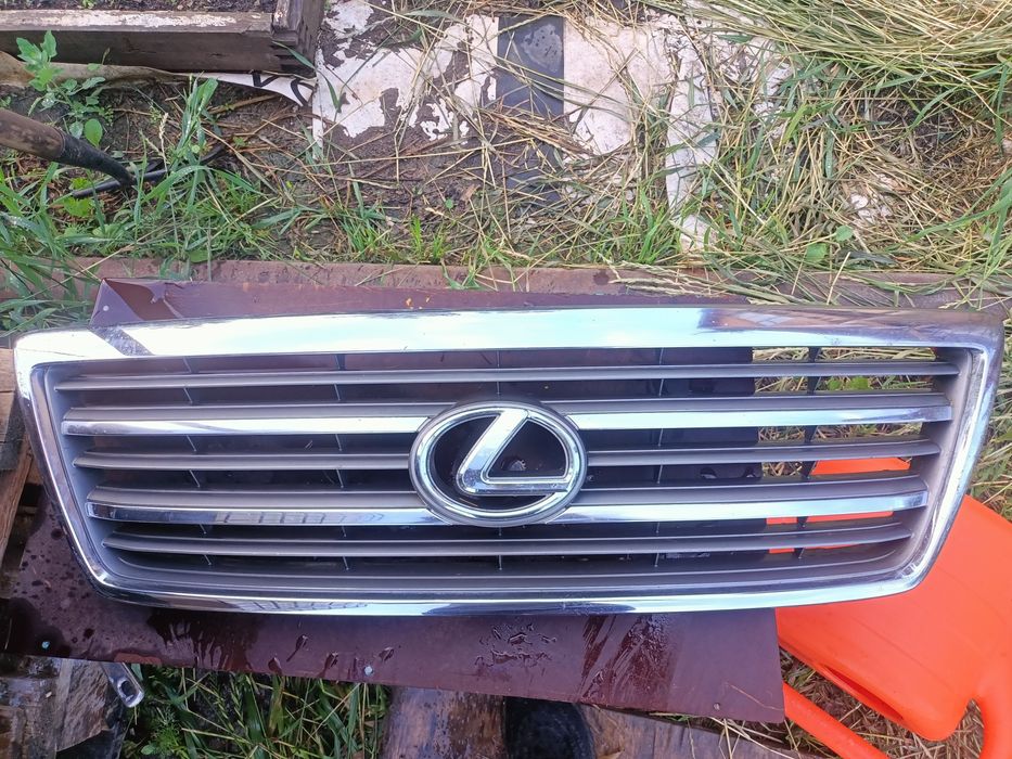 Продам решетку радиатора