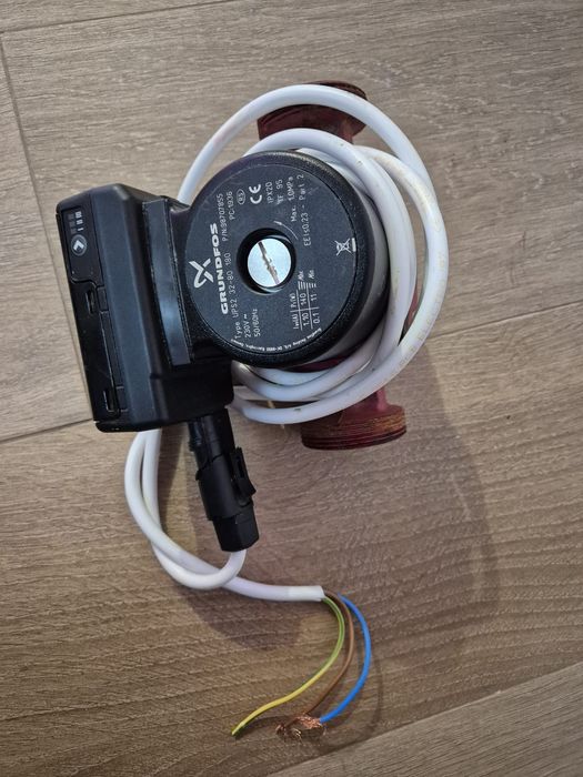 Pompa recirculare grundfos ups2 32-80 180