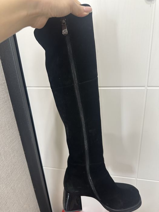 Продам ботфорты в отличном состояний