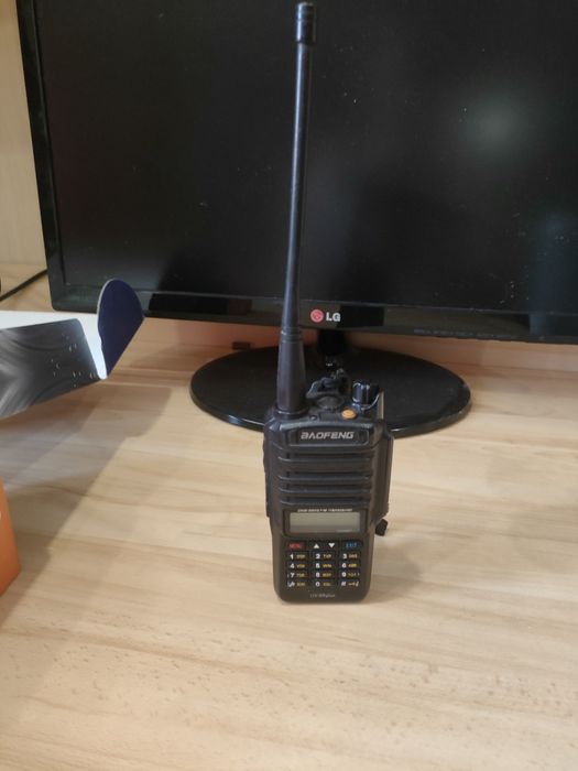 Продам рацию беофенг