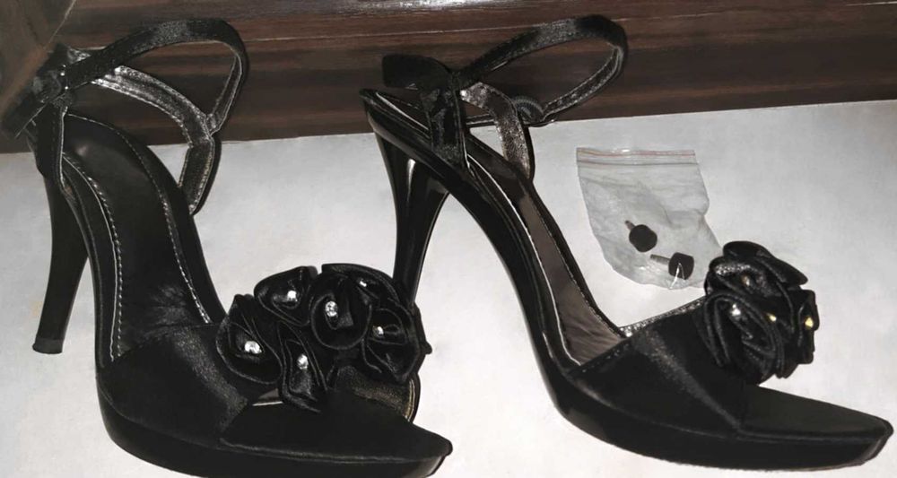 sandale noi mei negre elegante cu toc