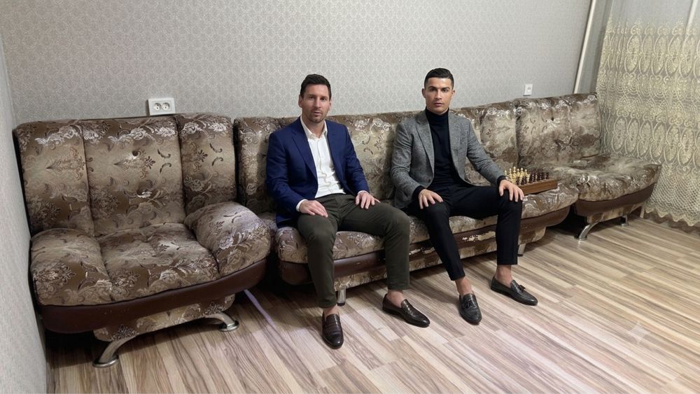 Отдам диван с креслами